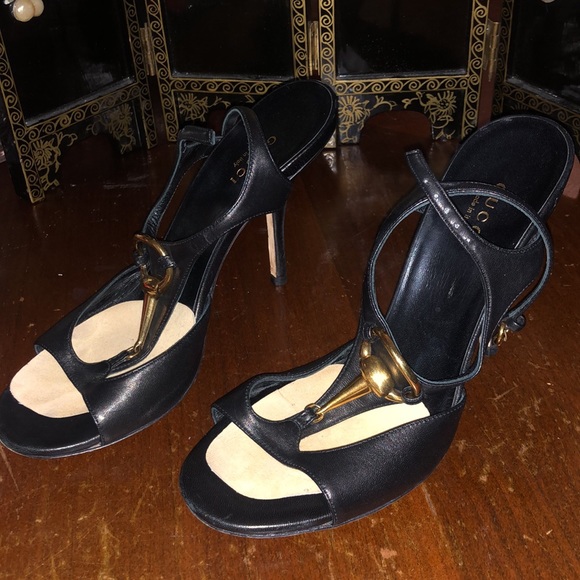 Gucci Black and Gold Women's Sandals - Picture 3 of 8